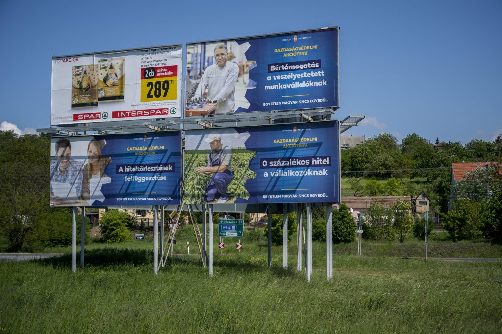 Gov’t Starts New Billboard Campaign to Advertise Economic Action Plan post's picture